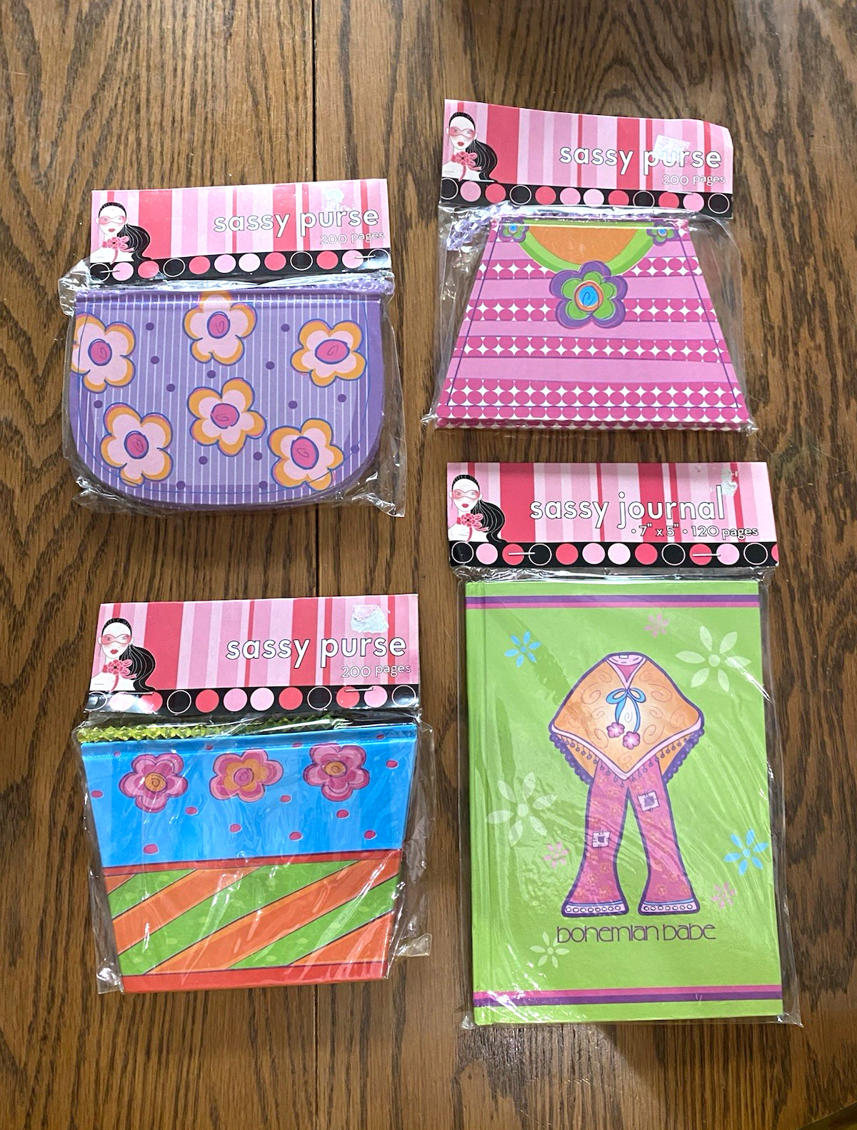 Vintage Y2K Sassy Purse Notepad Groovy Floral Stationery Beaded Handle New Vintage Y2K Sassy Purse Notepad Groovy Floral Stationery Beaded Handle New