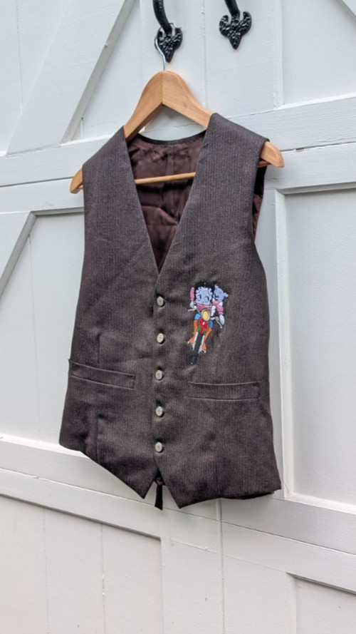 Vintage 1993 Too Cute Betty Boop Biker Vest Brown Herringbone Made in USA $148 Vintage 1993 Too Cute Betty Boop Biker Vest Brown Herringbone Made in USA $148