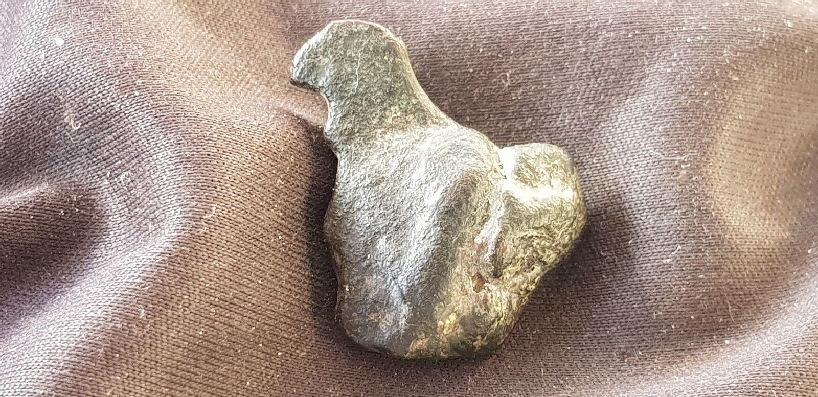 Exceedingly rare Saxon bronze bird brooch. Please read description L43n