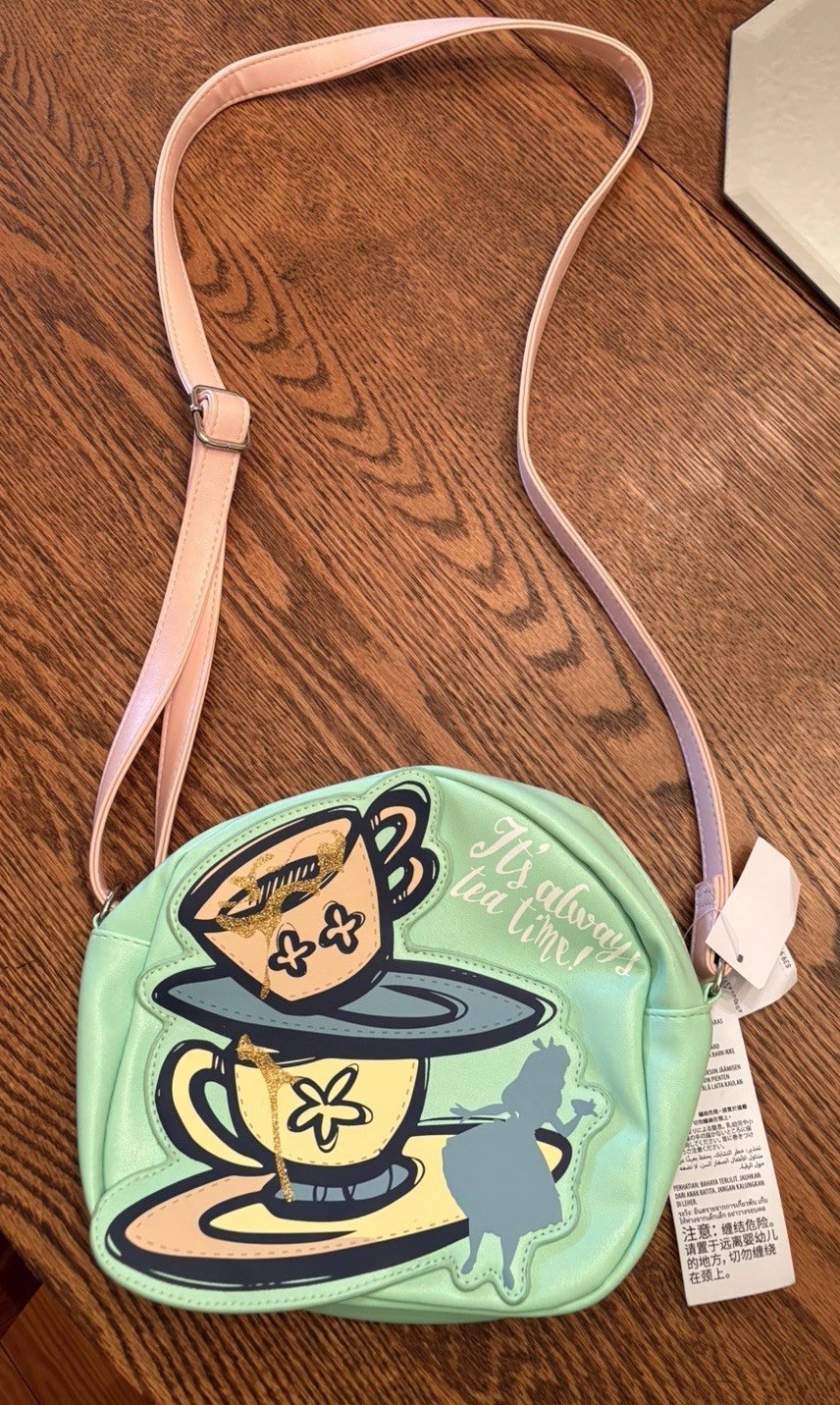 Disney “It’s Always Tea Time” Alice In Wonderland Crossbody Purse Teacup NWT Disney “It’s Always Tea Time” Alice In Wonderland Crossbody Purse Teacup NWT