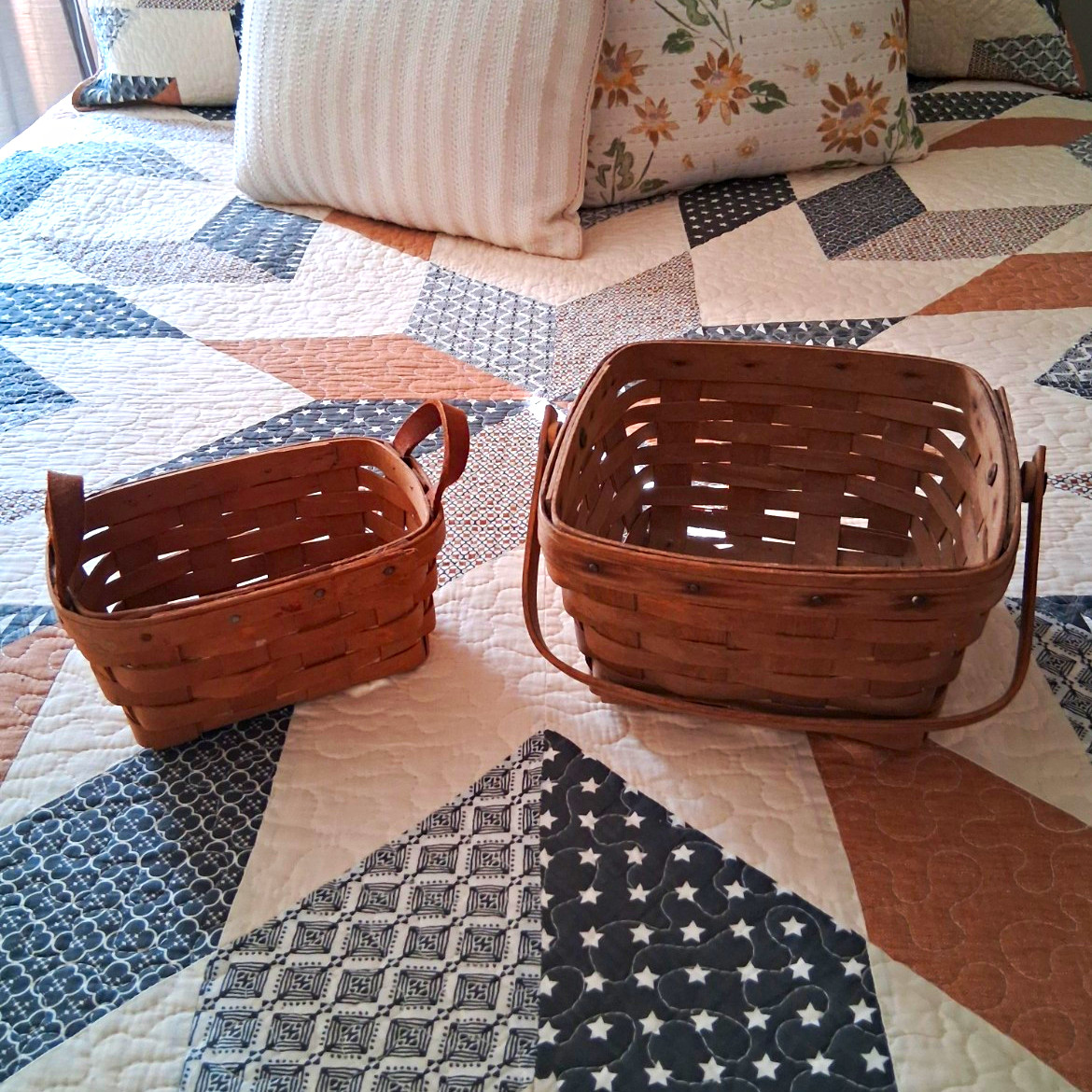 Vintage,Longaberger Handwoven Small Rectangle Wood Baskets w/ Handles Set of 2 Vintage,Longaberger Handwoven Small Rectangle Wood Baskets w/ Handles Set of 2