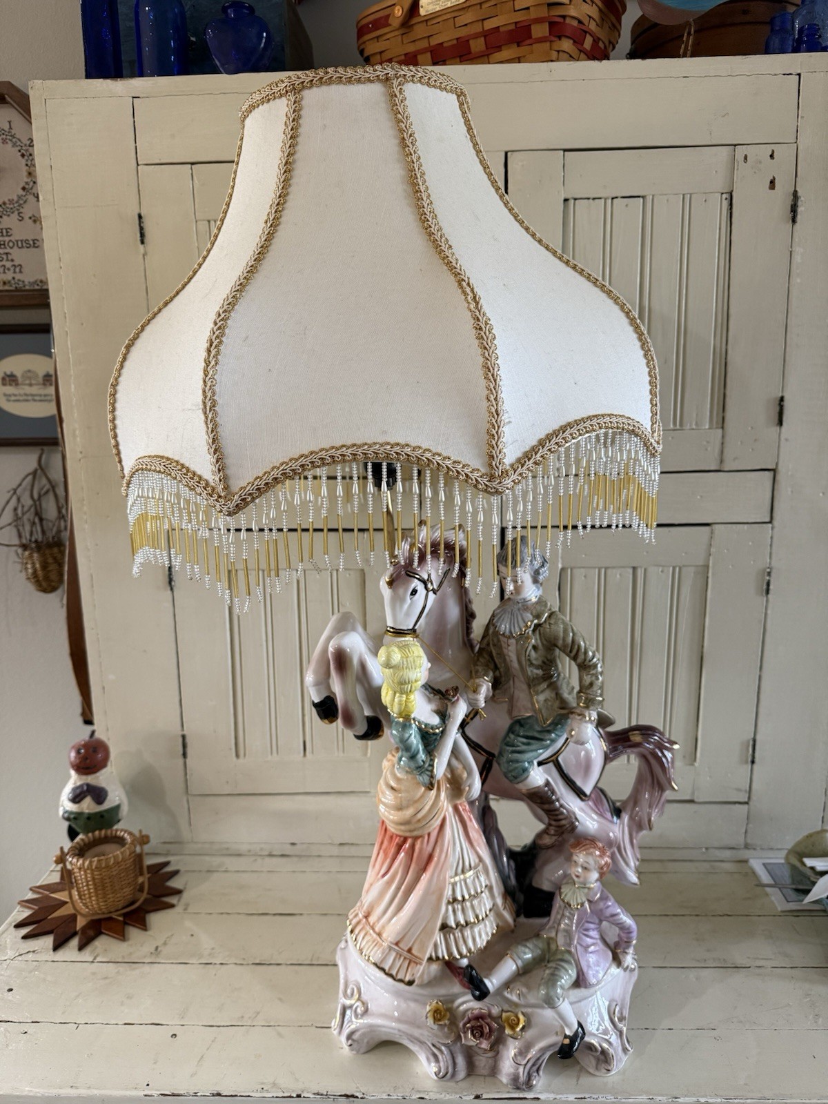 Vintage Italian Capodimonte Porcelain Figural Lamp