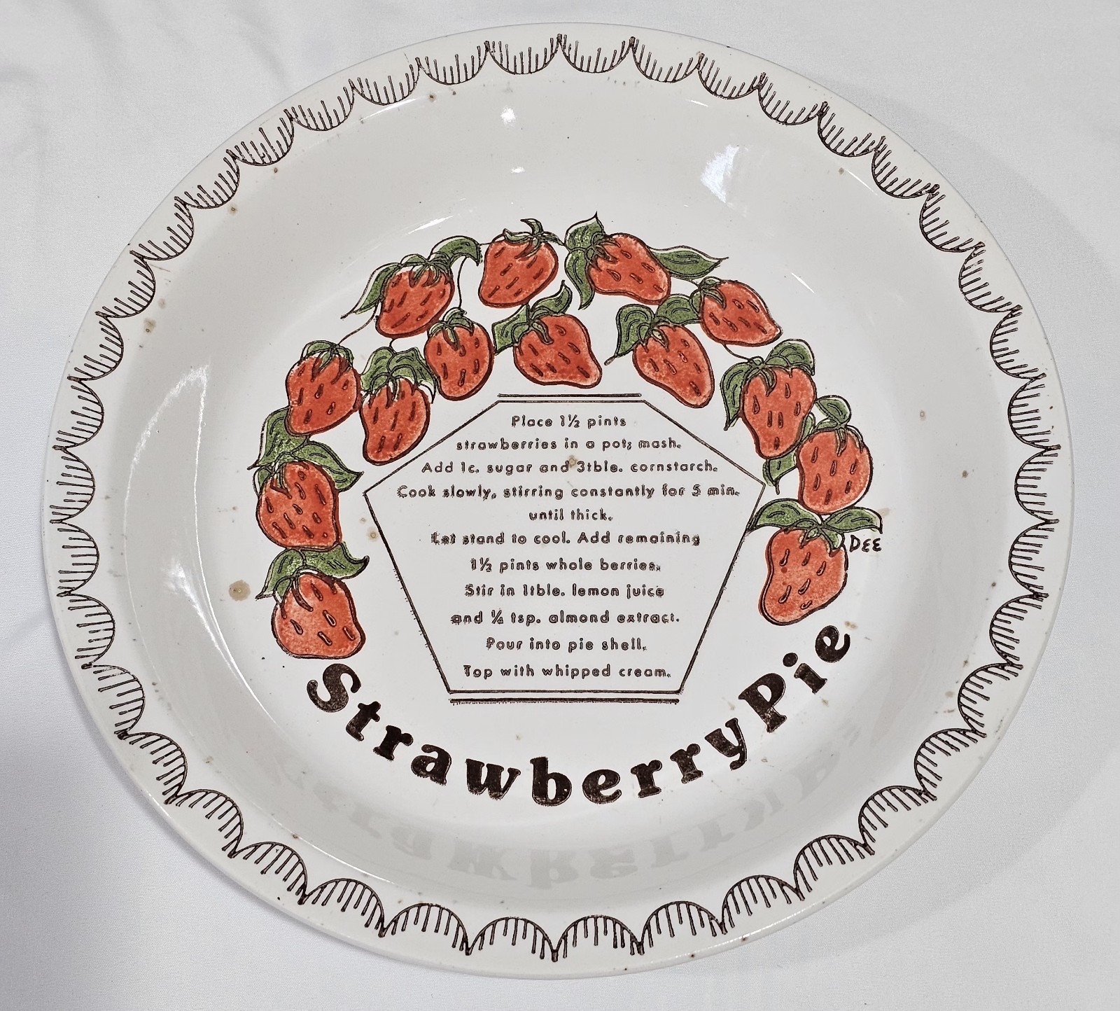 Vintage Unbranded Strawberry Pie Recipe Pie Dish 10.5\ Vintage Unbranded Strawberry Pie Recipe Pie Dish 10.5\