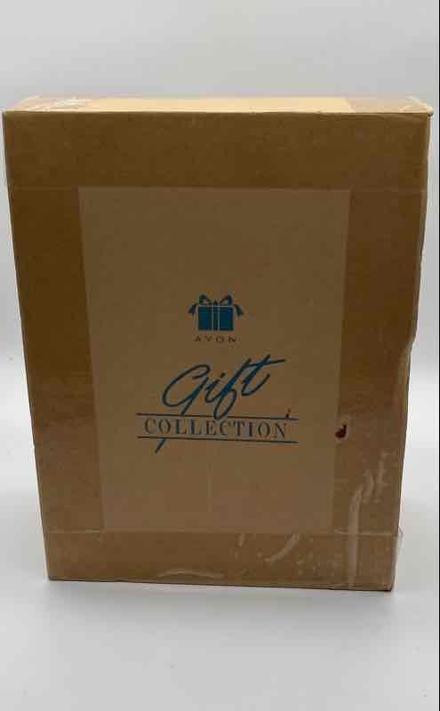 Avon Gift Collection Holiday Express 2002 North Pole Village Porcelain Train Avon Gift Collection Holiday Express 2002 North Pole Village Porcelain Train