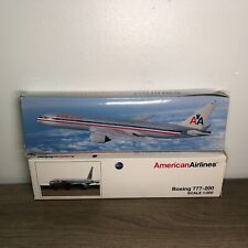 Airplane Model Kit American Airlines Boeing 777-200 Scale 1:200 Collection Lot 2 picture