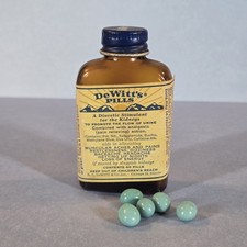 Rare Vintage DeWitt's Pills Bottle with Label & Green Pills Chicago 14 1950s picture