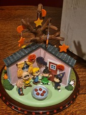 Peanuts Pumpkin Halloween Danbury Mint Lazy Susan, Rare, W Box Excellent picture