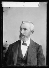 Photo:J.T. Kerr Portrait Man in Suit c1894-1901 picture