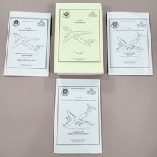 Vtg 1994-95 USAF C-141B Starlifter Handbook + 3 Maintenance Training Guides AMC picture