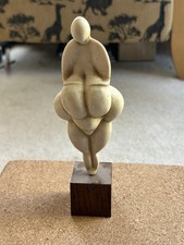 Vintage 1984 Louvre Venus of Lespugue Figurine 7” Paleolithic Museum Replica picture