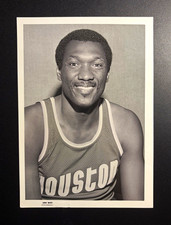C. 1971-72 Elvin Hayes Type 1 Team Issued Houston Rockets Photo Lou Witt 5x7 picture