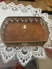Large Vintage MCM Hollywood Regency Ormolu Ornate Cameo Feathers Casket Glass picture