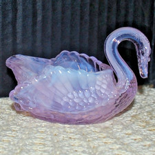 Vintage Boyd Glass Swan Open Salt Trinket Dish - COTTON CANDY SLAG  2004-2008 picture