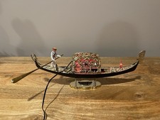 VINTAGE VENEZIA GONDOLA W/GONDOLIER ITALY SOUVENIER ORIGINAL PACKAGING picture