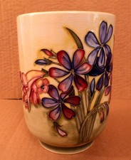 Vintage Moorcroft 7-1/4