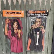 Pair 1970's Jointed The Count and The Countess Cardboard 55 in Halloween picture