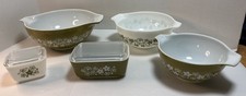 Vintage Pyrex Spring Blossom Daisy Green White 7 Pc Bowls Refrigerator Dish Lot picture