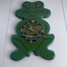 Vintage 1970s Green & Brass Frog Resin Wall Clock 15 x 9 Rare Retro Working picture