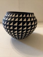 Acoma Pueblo Geometric Pottery Jar Fine Line Black White Ceramic Bowl 5x4 picture