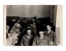 WWII WW2 Original Photo Soldiers in the Chow Hall 1940s *READ picture