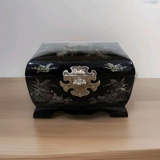 💐 Vintage black and mother of pearl small jewelry/music box picture