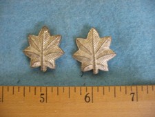 Original WWII US Army Lieutenant Colonel Set pinback no hallmark, nice. picture