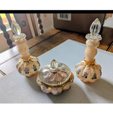 Beautiful Vintage FENTON Decorative Glass three piece 1940 Vanity set picture
