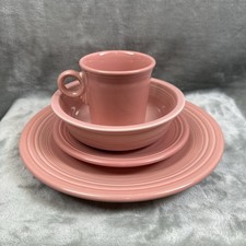Fiesta Fiestaware Homer Laughlin 4 Pc Place Setting Rose (retired) picture