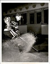 PF5 Original Photo DON GROSSO TRADED TO CHICAGO BLACK HAWKS DETROIT RED WINGS picture
