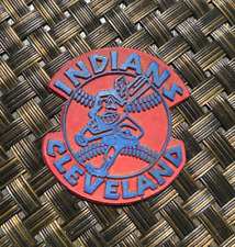 VINTAGE MLB BASEBALL CLEVELAND INDIANS TEAM LOGO COLLECTIBLE RUBBER MAGNET *** picture