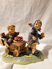 Autumn Arrival 2016 Danbury Mint Hummel Figure First Issue picture