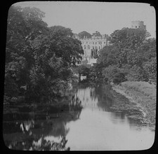 ANTIQUE GWW Magic Lantern Slide RIVER AVON AT WARWICK CASTLE C1890 PHOTO picture