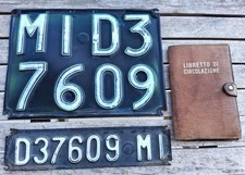 Vintage Italian 1967 Fiat 124 original car license plates of Milan w/documents picture