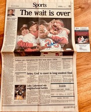 Sandy Alomar Jim Thome Omar Vizquel signed 1995 Indians AL Champs newspaper JSA picture