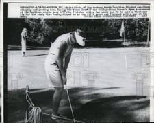 1960 Press Photo Betsy Rawls during first round of Cosmopolitan Womens golf Open picture