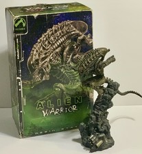 Alien Warrior 14” Resin Statue #0964/2000 Alien Vs Predator 2002 Palisades picture