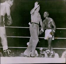 LG833 1954 Wire Photo A CHAMPION'S REIGN ENDS Paddy DeMarco Jimmy Carter Boxing picture