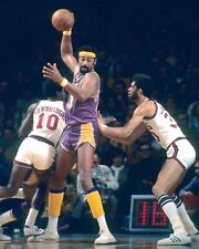 WILT CHAMBERLAIN Lakers KAREEM ABDUL JABBAR Bucks Basketball Picture Photo 5x7 picture