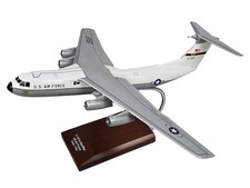 USAF Lockheed C-141A Starlifter 438th MAC McGuire Desk Model 1/100 SC Airplane picture