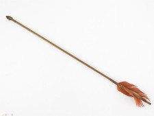 Vintage Handcrafted Arrow with Knapped Point and Parrot Feathers 28.5