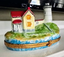 Limoges France Nubble Lighthouse Collectible Box Signed RARE ARTORIA picture