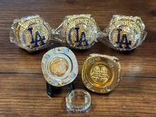 2025 Dodgers world series ring OHTANI-YAMAMOTO-KERSHAW box available picture