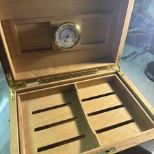 wooden desktop cigar humidor featuring an interior analog hygrometer picture
