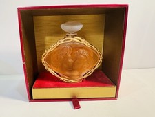 Lalique Ltd. Edition 1999 Perfume Bottle “Le Baiser” 3.3 Oz. MINT & Unopened picture