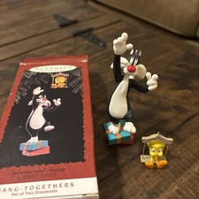 Hallmark Keepsake Ornament 1995 Sylvester and Tweety-LOONEY TUNES 2 Pc picture