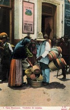 1914 MEXICO POSTCARD: VIEW OF BASKET VENDORS SELLING AT THE MARKET picture
