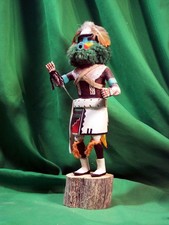 Hopi Kachina Doll -Na-uikuitaka, the PeepingOout Man by Michael Harris - Nice picture