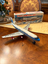 Pan American Pan Am Douglas DC-8 Battery Powered Aircraft Model with Box picture