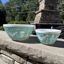 VTG Charm Pyrex Turquoise White Glass Nesting Mixing Bowl Set of 2 - MINT picture