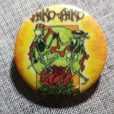 Vintage Grateful Dead pinback button.